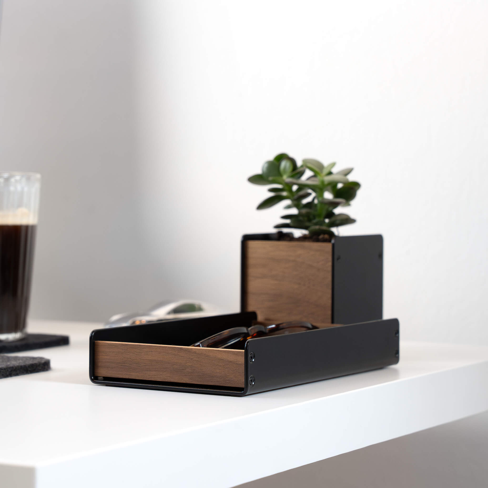 BALOLO, Setup Cockpit, Catch All Tray Large, Catch All Tray, Paper Tray, Pen Tray, Desk Organizer, Desk Organization, organized desk, organized workspace, monitor stand, desk shelf, monitor riser, work from home setup, office