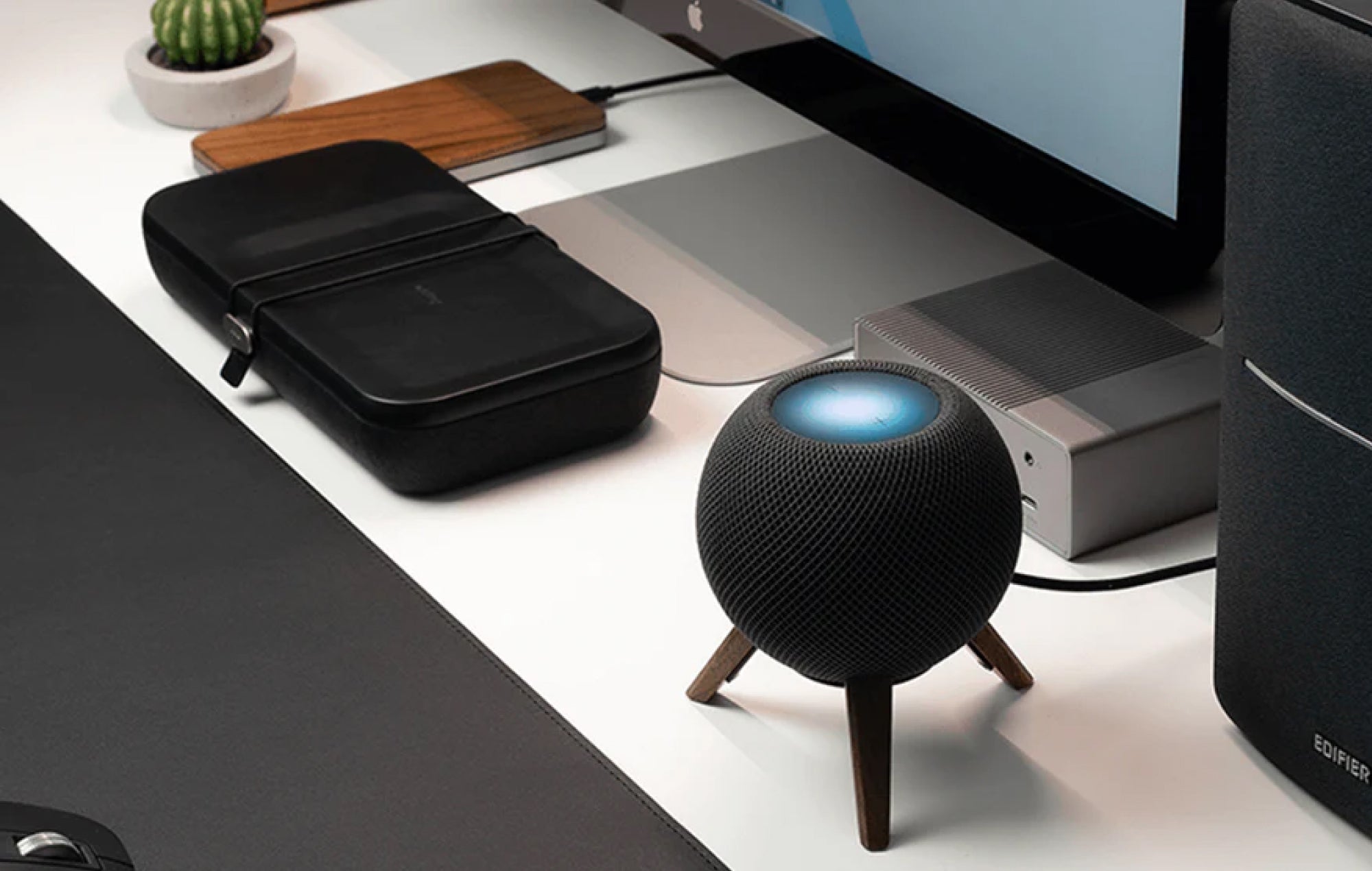 Designed to elevate your sound: Say 'Hello' to the balolo® TriPod