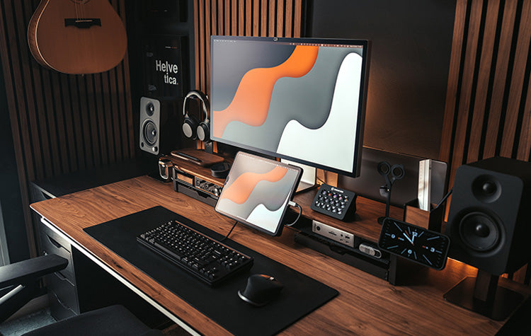 BALOLO, Desk Setup, Urban Jungle, Urban Jungle Setup, Home Office, Work From Home, Moody Setup, Home Design, Office, Organized Workspace, Büro, Interior Design, Bürozubehör