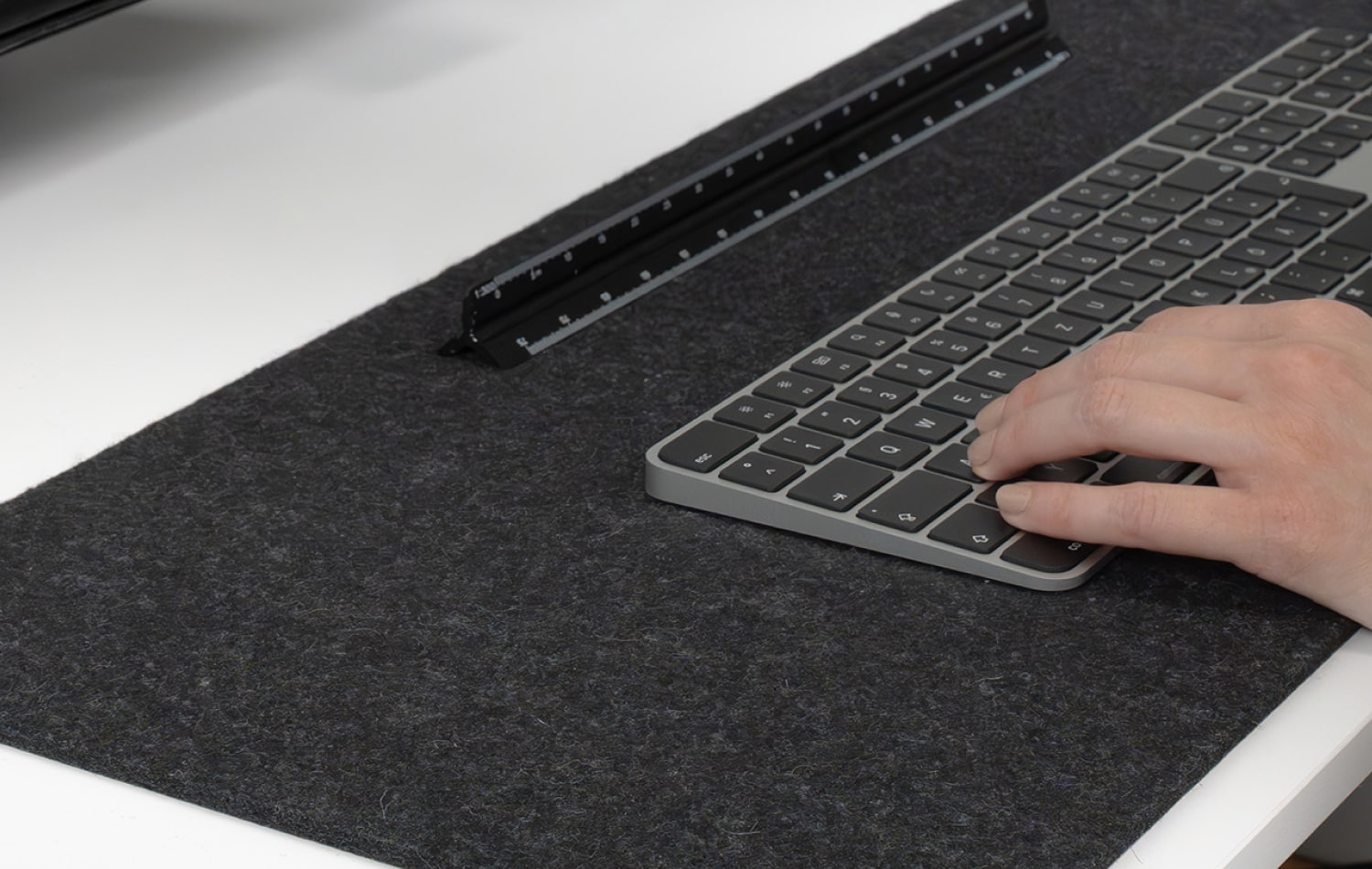 Universal Accessories